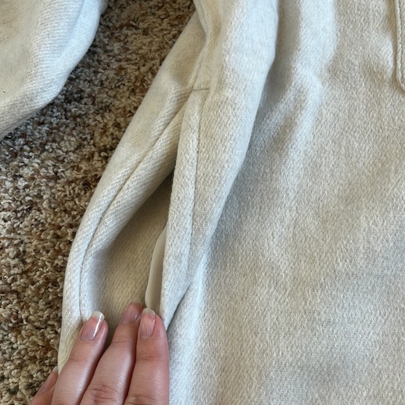 Women’s Shacket - Picture 8 of 10